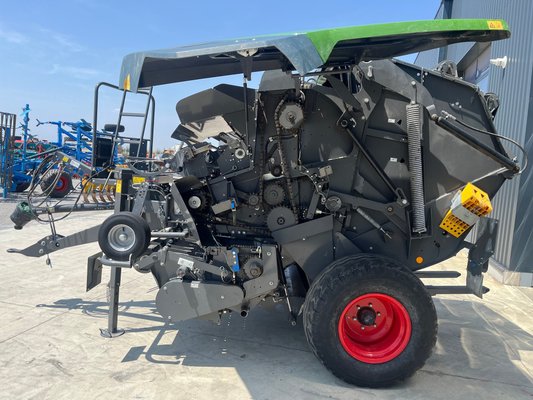 Presse à balles rondes Fendt ROTANA 160 V XTRA