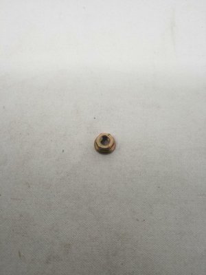 Techniques Motoculture - Non défini - Ecrou a embase