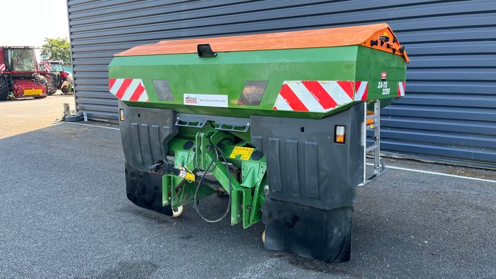 Distributeur d'engrais Amazone ZA-TS PROFIS TRONIC SUPER 3200