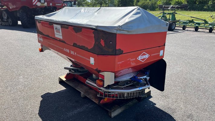 Distributeur d'engrais Kuhn AXIS 30.1