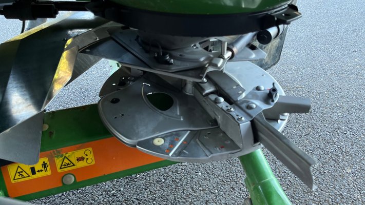 Distributeur d'engrais Amazone ZA-TS PROFIS TRONIC SUPER 3200